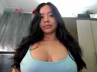 I am a sweet, elegant girl who is very passionate about creating unforgettable moments. I love connecting with authentic people, playing with imagination, and making each visit a special experience. I have a flirty, tender personality and at the same time very daring when I feel comfortable. I enjoy interesting conversations, intense looks, and the chemistry you can feel even through the screen.

You will always find a smile, good energy, and a strong desire to spoil you. If you