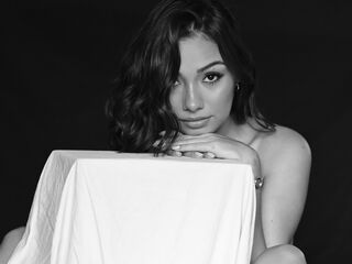 webcam stripper AmyZuri