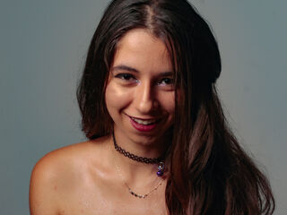 camgirl masturbating with dildo AnnieClay