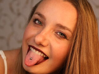 erotic cam video BelleCox