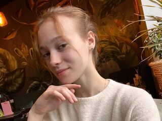 fingering girl webcam  CathernKyte
