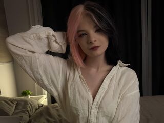 camwhore shaved pussy ClaudineKrentz