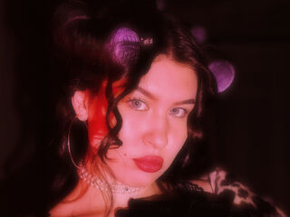 beautiful girl cam LarondaSuitt