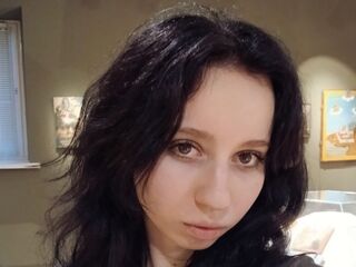 nude webcam girl LoisBenthall