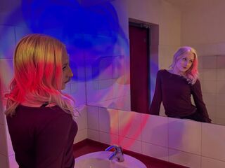 hot chatroom LucilleWiste