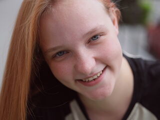 naked cam chat BloomWin