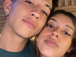 camgirl blowjob livesex MikeAndEva