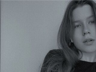 dirty web cam AdelinaGose