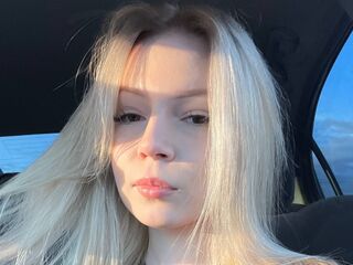 cam girl fingering AdellWaskey