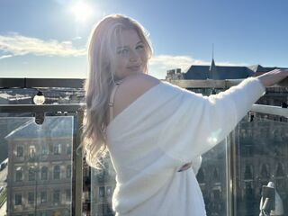 cyber sex chat AlexisPowelson