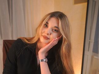 shaved pussy webcam AlonaYouell