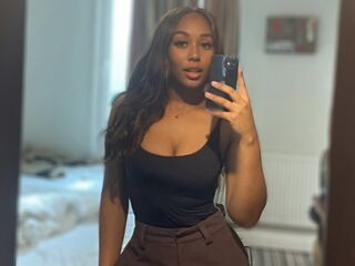 beautiful girlcam AlynaRoss