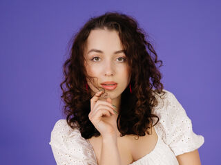 girl shaving pussy AmeliaHaris