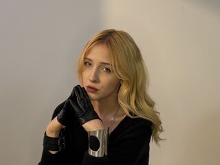 hot strip tease webcam AmeliaHatta