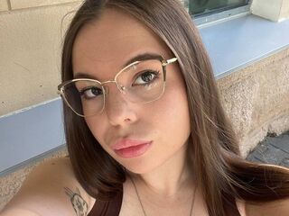 adult chatroom AmeliaLung