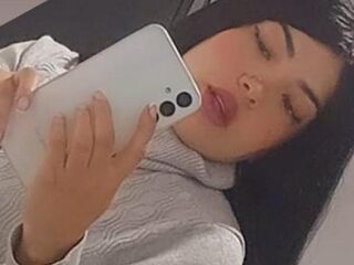 webcam babe chatroom AmyMartins