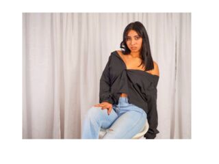 cam girl masturbating with vibrator AngelesQueens