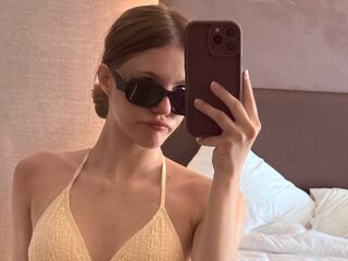 cam girl pic AureliaThorn