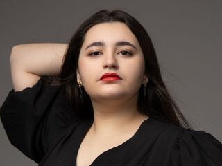 camgirl playing with dildo AyleenGece
