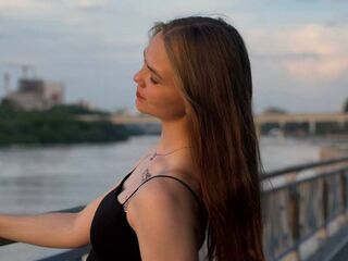 camgirl playing with sex toy BeliaAlvino