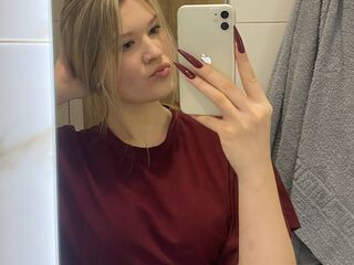 naked girl with webcam masturbating with dildo Bloryjon