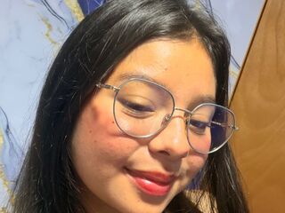 cam girl spreading pussy CamilaGat