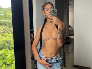 live teaser cam CarolineCartson