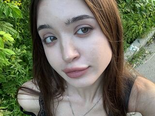 live webcam model ChandraHankin