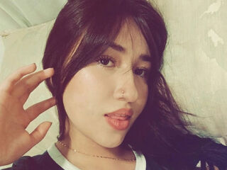 fingering camwhore ClaireThomas