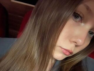 cam girl playing with sextoy CleliaGuynup