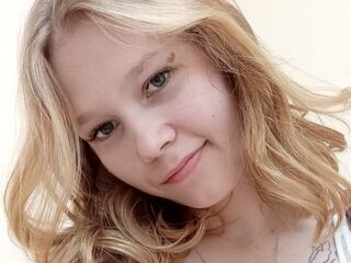 naughty camgirl fingering pussy DainePostema