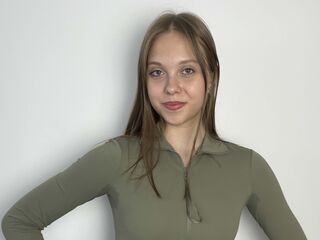 camwhore masturbating with dildo ElviaSix