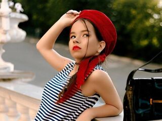 fingering webcamgirl picture FreedaBoynton