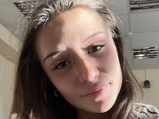 camgirl playing with sex toy HeidyDuggar