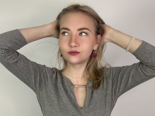 nude camgirl photo HisakoHenn