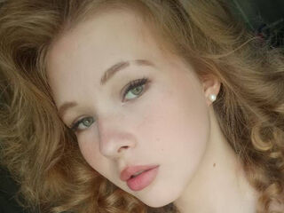 cam girl masturbating with vibrator IllaPytlewski