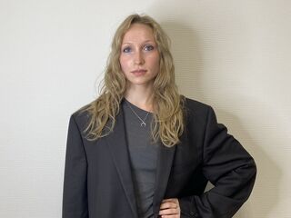 camporn live IrinaVelzeboer