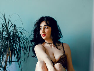 topless webcam girl KamillaAlmas