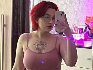 naked cam girl masturbating with dildo KarissaParkman