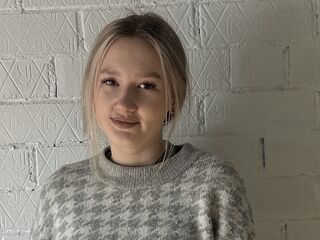 naughty cam KarynMcguire