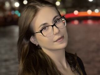 camgirl shaving pussy KatieRyken