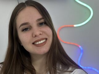 fingering webcam girl KeiraAsti