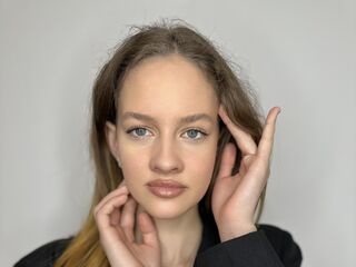 sexy cam girl KoriHallquist