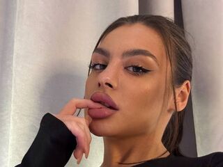 beautiful camgirl KristyDol