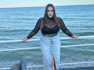 naked camgirl masturbating LeillaTvin