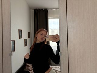 nude cam photo LennieLukasik