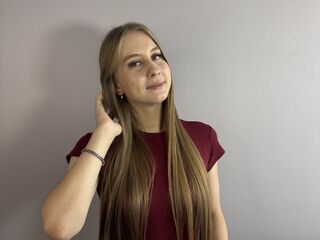 naked cam girl picture LeolaHunkins