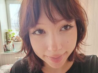 camwhore photo LeonaMuchow