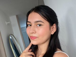 cam girl masturbating with vibrator LilaDreams