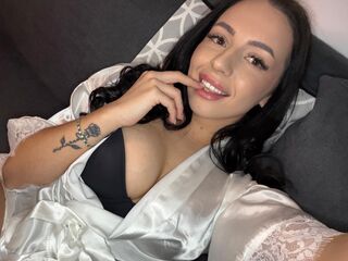 shaved pussy cam LilaWest